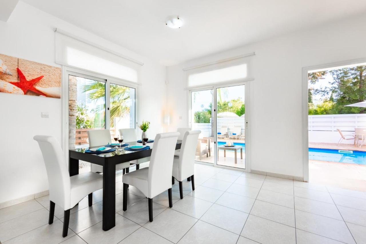 Villa Palm Breeze By Ezoria Villas Protaras Exterior photo