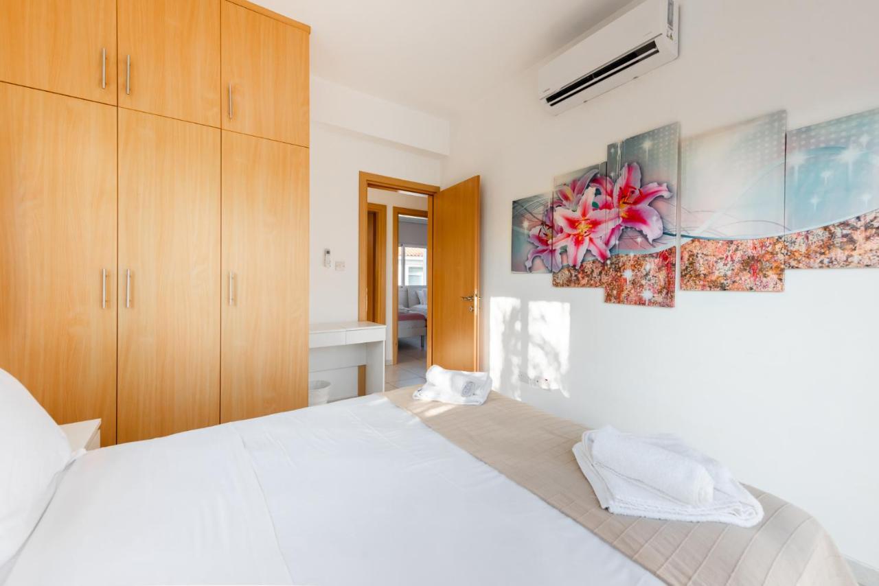 Villa Palm Breeze By Ezoria Villas Protaras Exterior photo