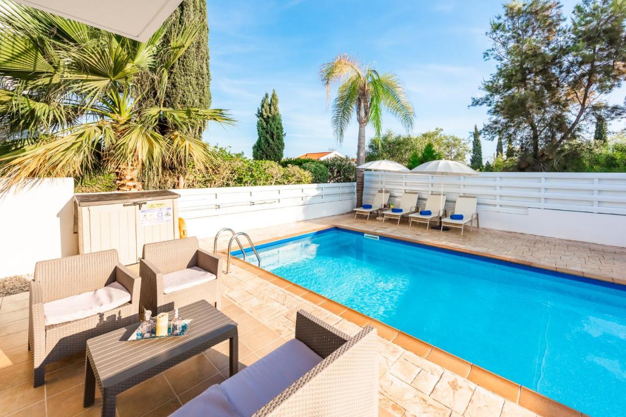 Villa Palm Breeze By Ezoria Villas Protaras Exterior photo
